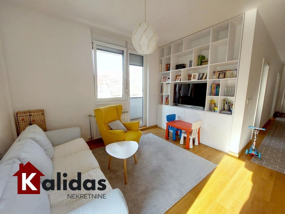 Slika 1 - Stan,NOVI SAD,CENTAR,kv: 73, € 293550, ID: 1005492