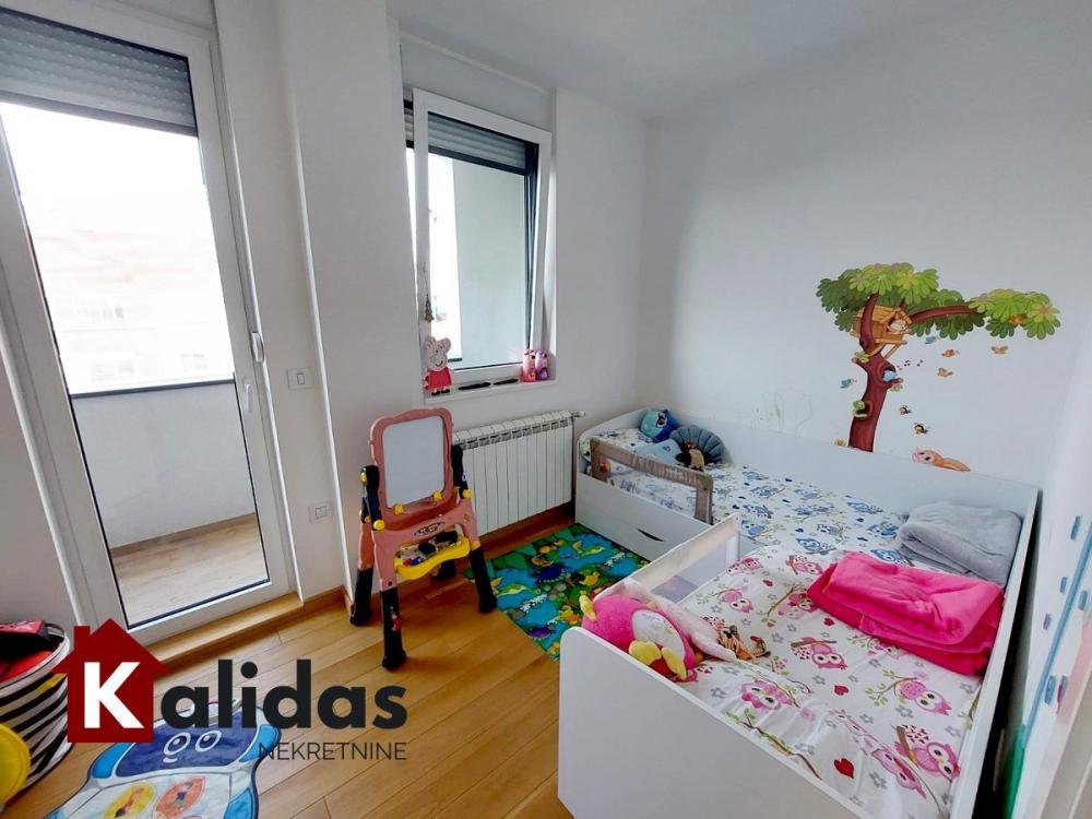 Slika 4 - Stan,NOVI SAD,CENTAR,kv: 73, € 293550, ID: 1005492