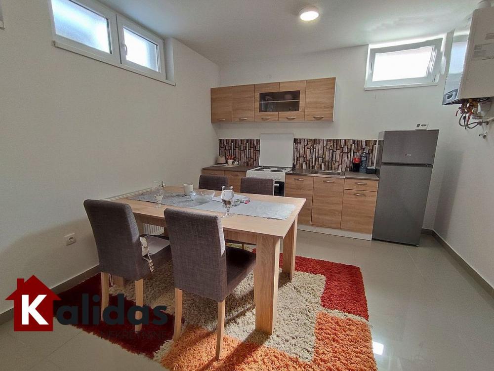 Slika 4 - Stan,NOVI SAD,ADICE,kv: 70, € 82400, ID: 1006392