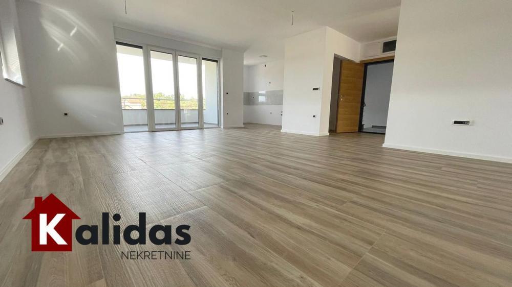 Glavna slika -Stan,PETROVARADIN,ALIBEGOVAC,kv: 116, € 218560, ID: 1006265
