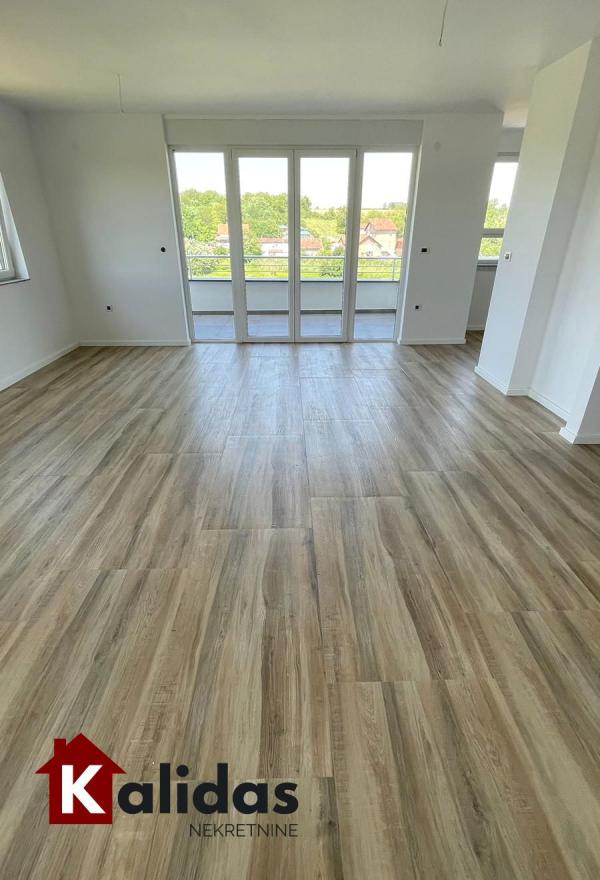 Slika 1 - Stan,PETROVARADIN,ALIBEGOVAC,kv: 116, € 218560, ID: 1006265