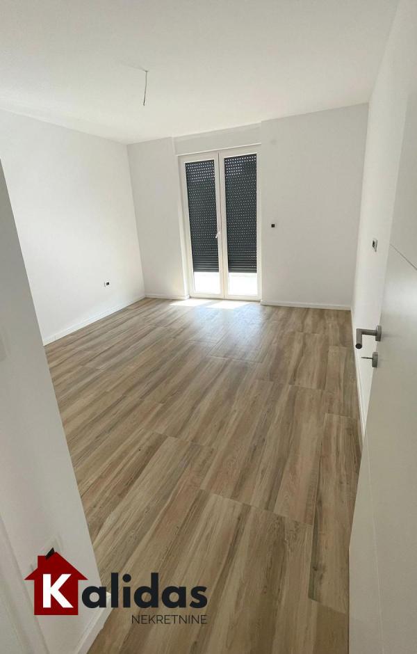 Slika 4 - Stan,PETROVARADIN,ALIBEGOVAC,kv: 116, € 218560, ID: 1006265