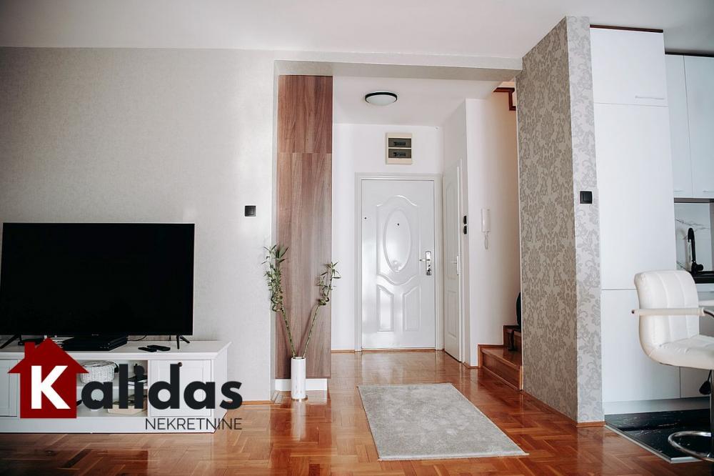Slika 3 - Stan,NOVI SAD,NOVA DETELINARA,kv: 86, € 196910, ID: 1006244