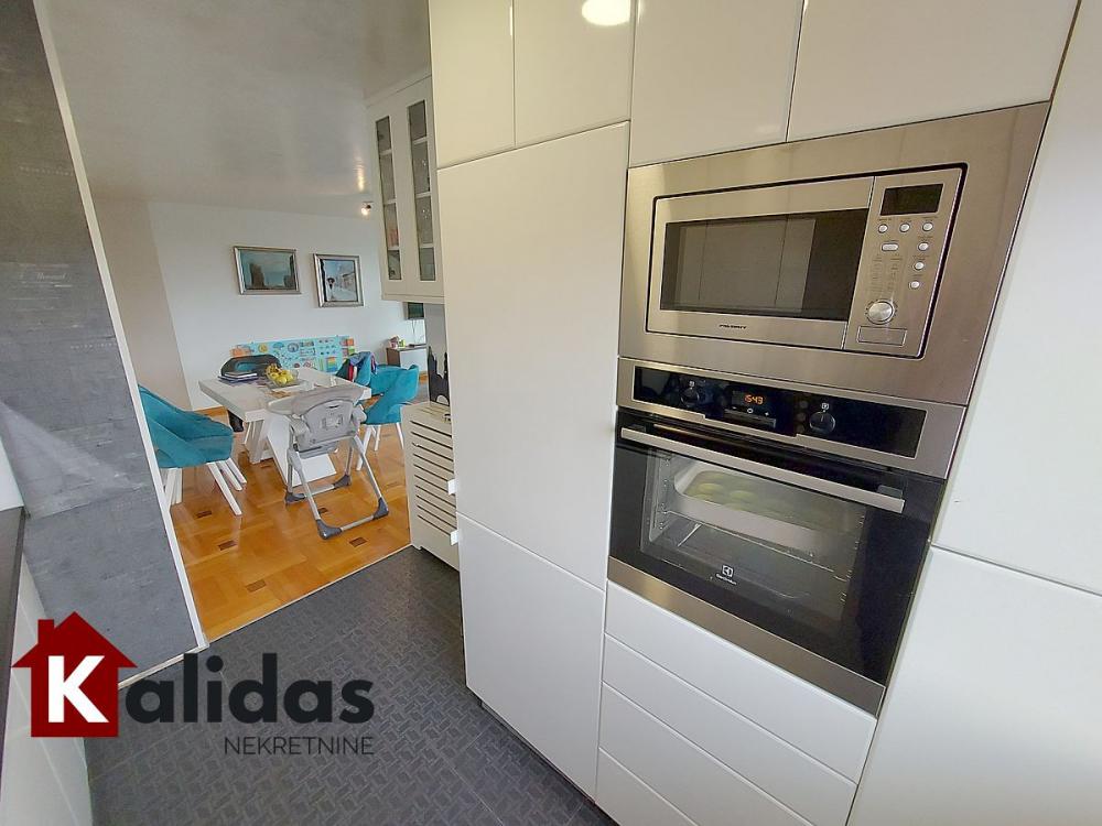 Slika 8 - Stan,NOVI SAD,TELEP,kv: 115, € 329600, ID: 1005383