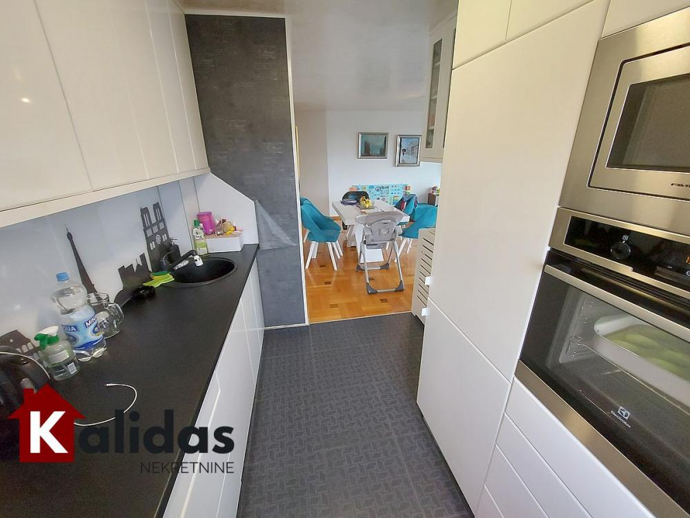 Slika 9 - Stan,NOVI SAD,TELEP,kv: 115, € 329600, ID: 1005383