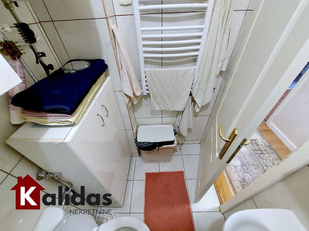 Slika 8 - Stan,NOVI SAD,CENTAR,kv: 57, € 154500, ID: 1004963