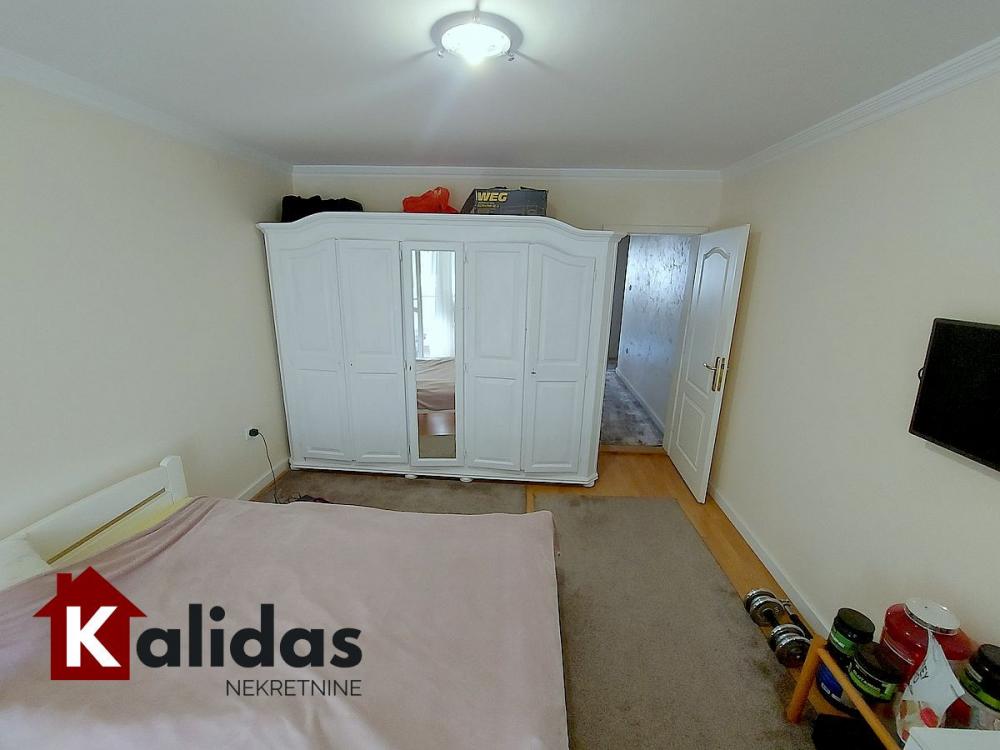 Slika 4 - Stan,NOVI SAD,CENTAR,kv: 57, € 154500, ID: 1004963