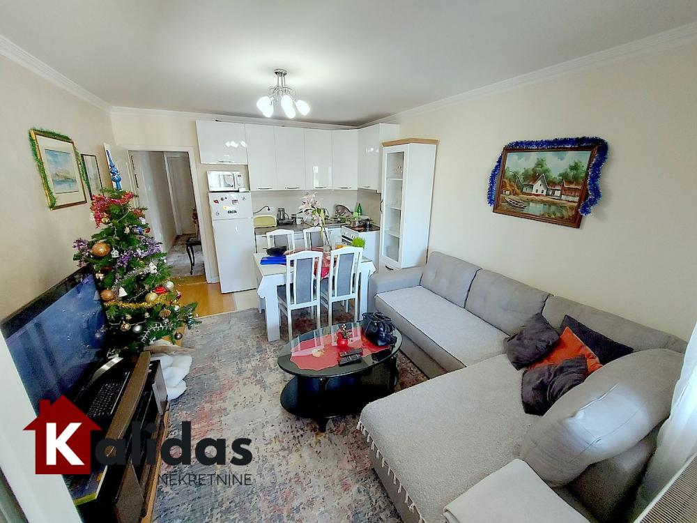 Slika 2 - Stan,NOVI SAD,CENTAR,kv: 57, € 154500, ID: 1004963