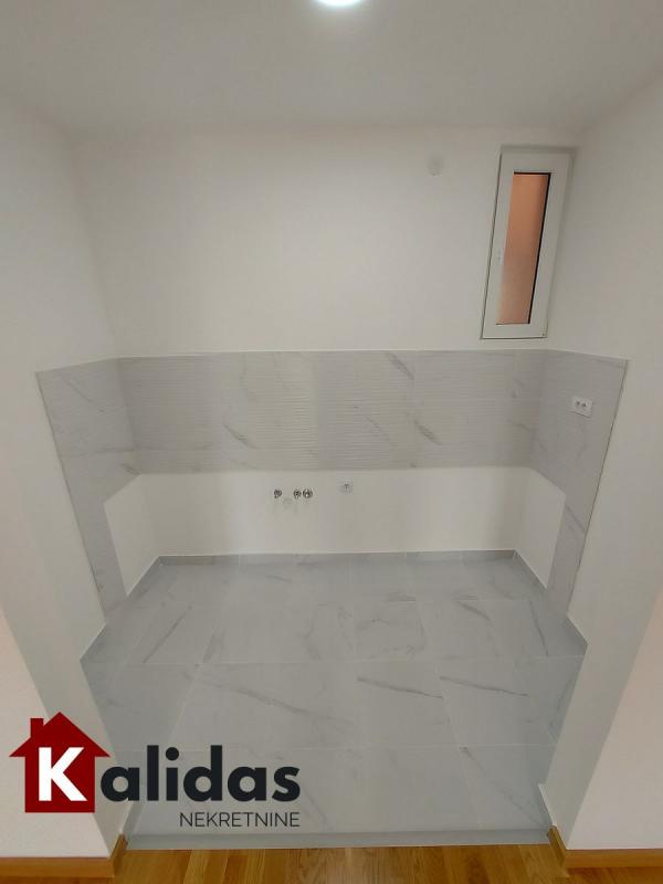 Slika 4 - Stan,NOVI SAD,ADICE,kv: 45, € 108150, ID: 1005730