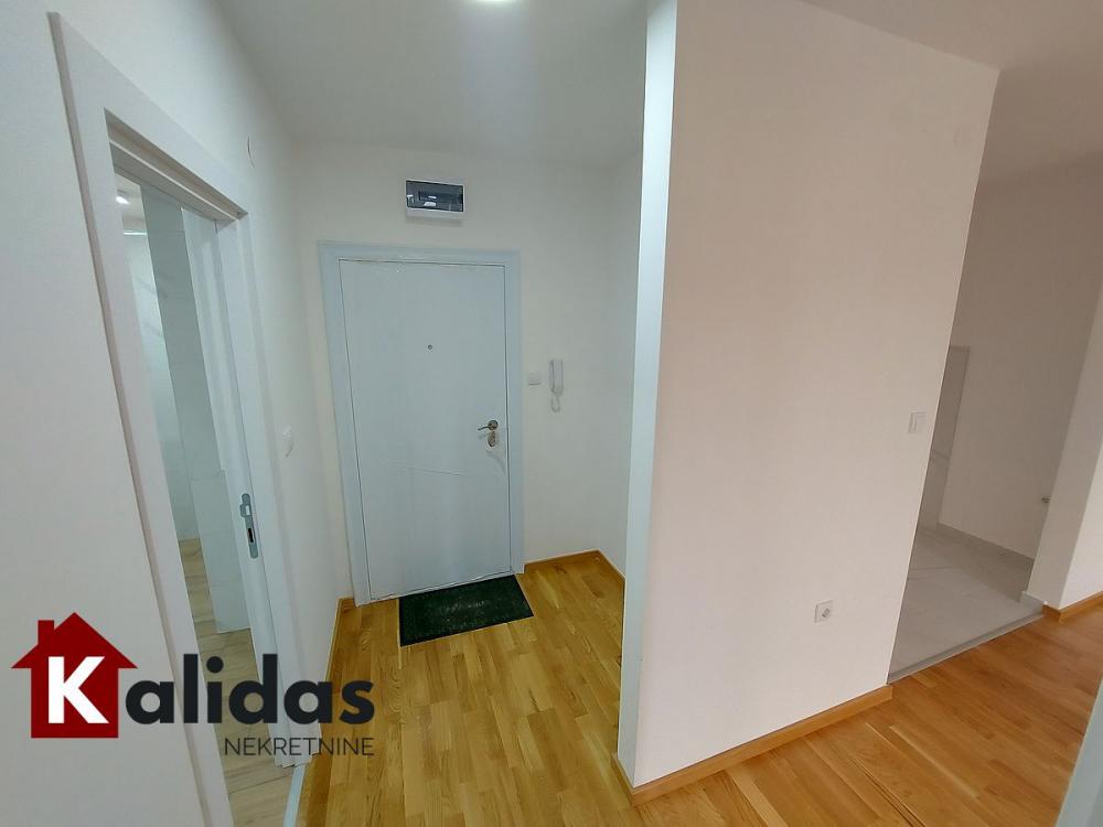 Slika 11 - Stan,NOVI SAD,ADICE,kv: 45, € 108150, ID: 1005730