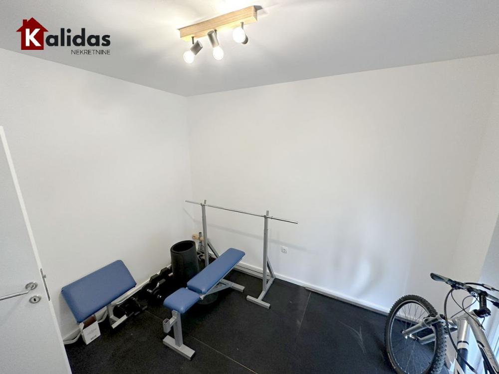 Slika 9 - Stan,NOVI SAD,ADICE,kv: 61, € 151410, ID: 1005544