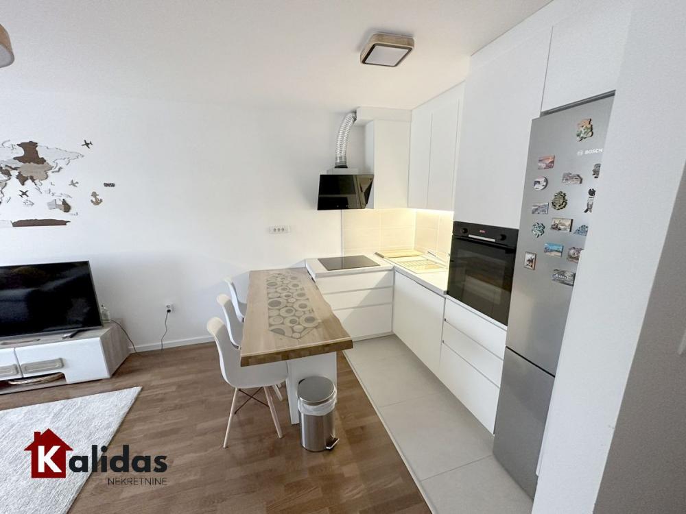 Slika 4 - Stan,NOVI SAD,ADICE,kv: 61, € 151410, ID: 1005544