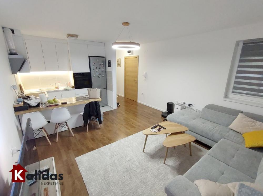 Slika 2 - Stan,NOVI SAD,ADICE,kv: 61, € 151410, ID: 1005544