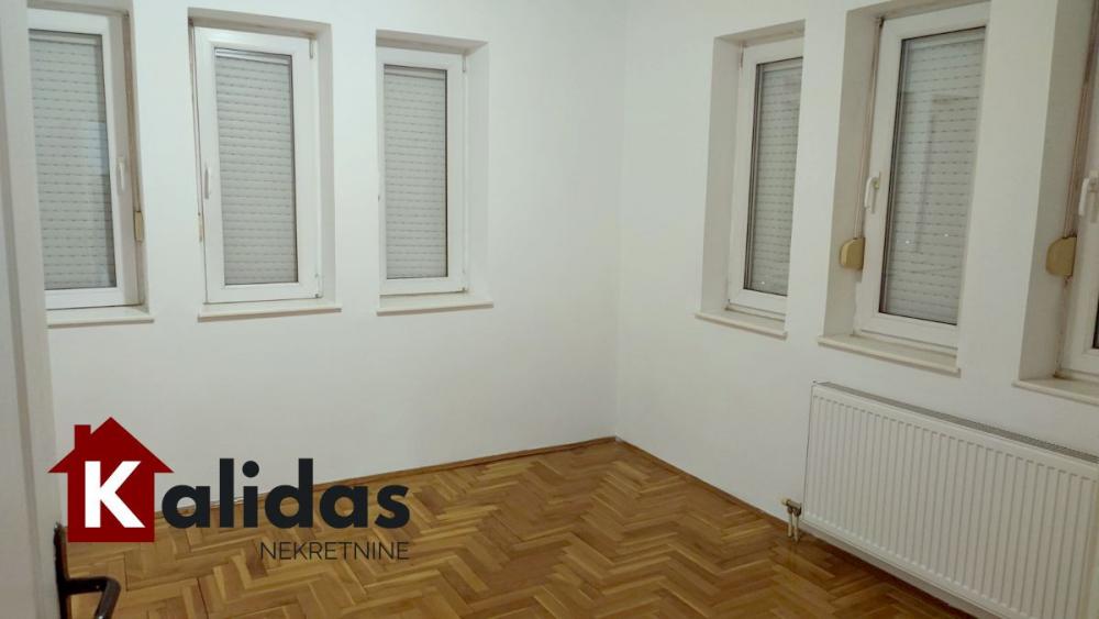 Slika 1 - Stan,NOVI SAD,CARA DUŠANA,kv: 98, € 190550, ID: 1005552