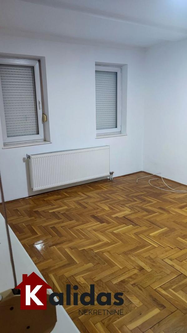 Slika 3 - Stan,NOVI SAD,CARA DUŠANA,kv: 98, € 190550, ID: 1005552