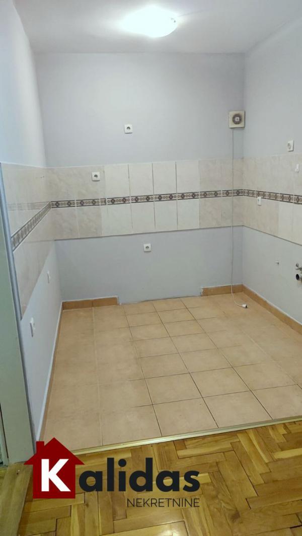 Slika 8 - Stan,NOVI SAD,CARA DUŠANA,kv: 98, € 190550, ID: 1005552