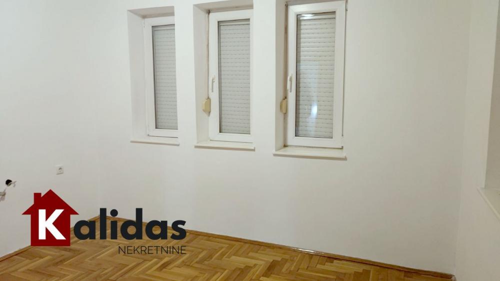 Slika 2 - Stan,NOVI SAD,CARA DUŠANA,kv: 98, € 190550, ID: 1005552