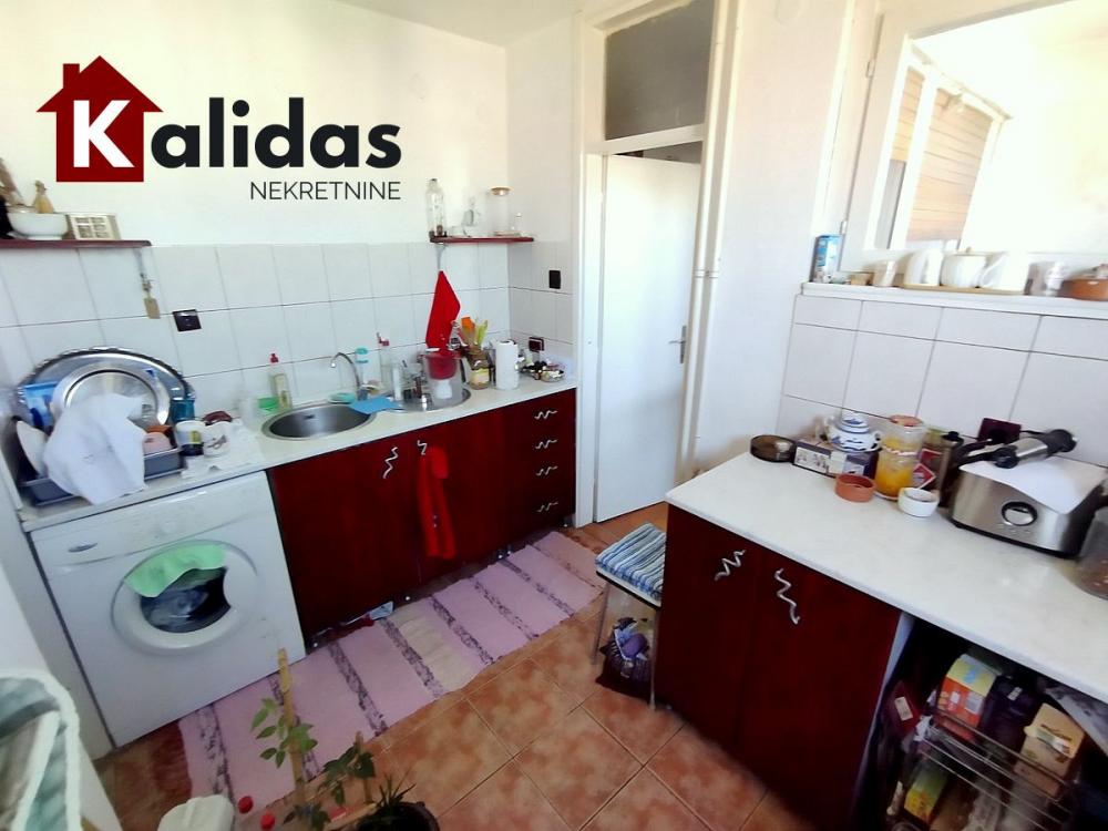 Slika 7 - Stan,NOVI SAD,BULEVAR,kv: 94, € 213000, ID: 1004130