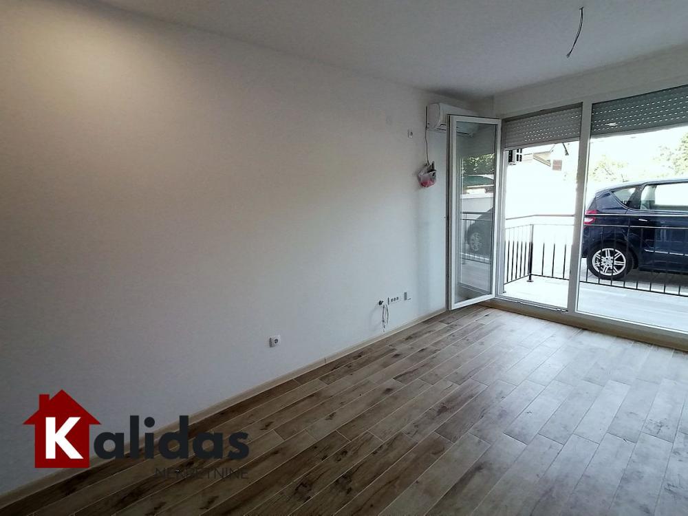 Slika 3 - Stan,NOVI SAD,ADICE,kv: 27, € 53560, ID: 1003561