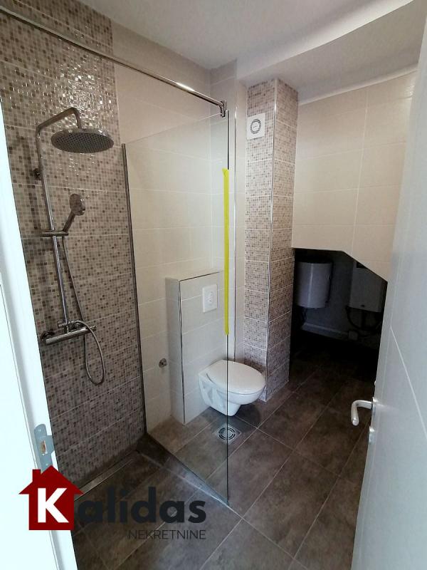 Slika 4 - Stan,NOVI SAD,ADICE,kv: 27, € 53560, ID: 1003561