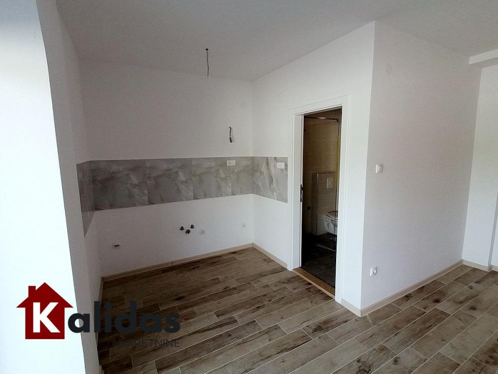 Slika 1 - Stan,NOVI SAD,ADICE,kv: 27, € 53560, ID: 1003561