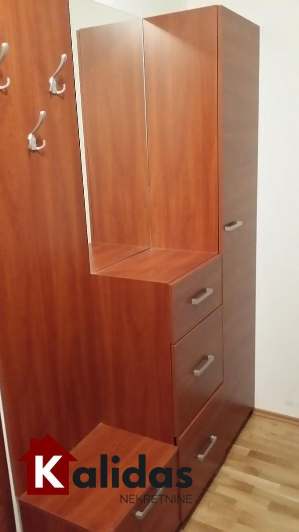 Slika 4 - Stan,NOVI SAD,GRBAVICA,kv: 47, € 147650, ID: 1005113