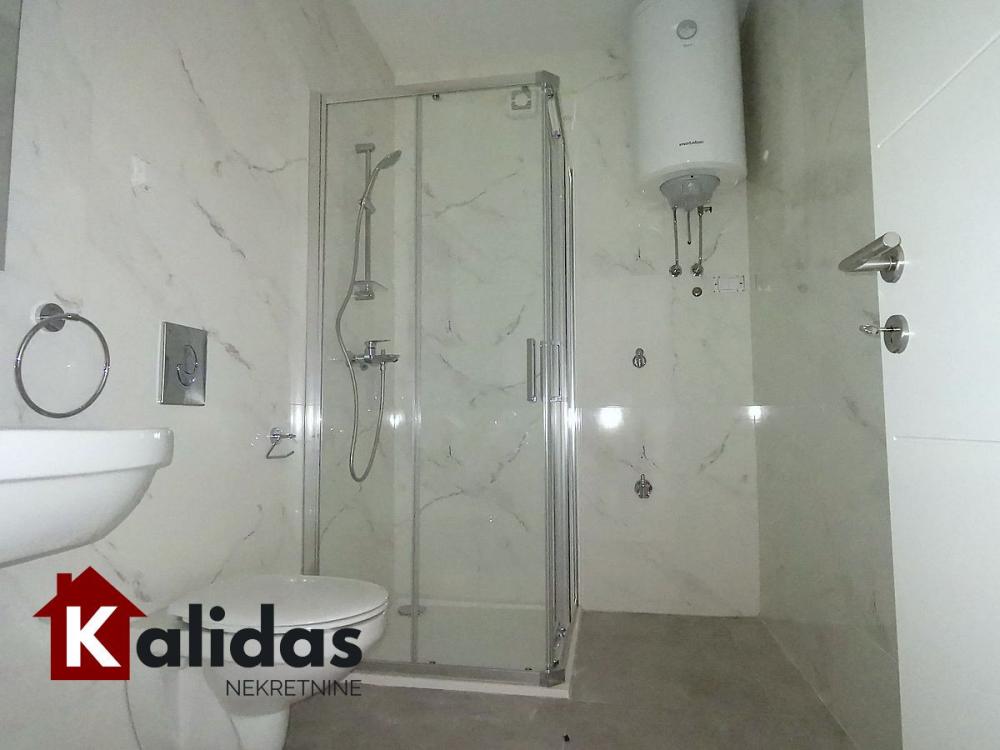 Slika 6 - Stan,NOVI SAD,DETELINARA,kv: 40, € 123600, ID: 1004962