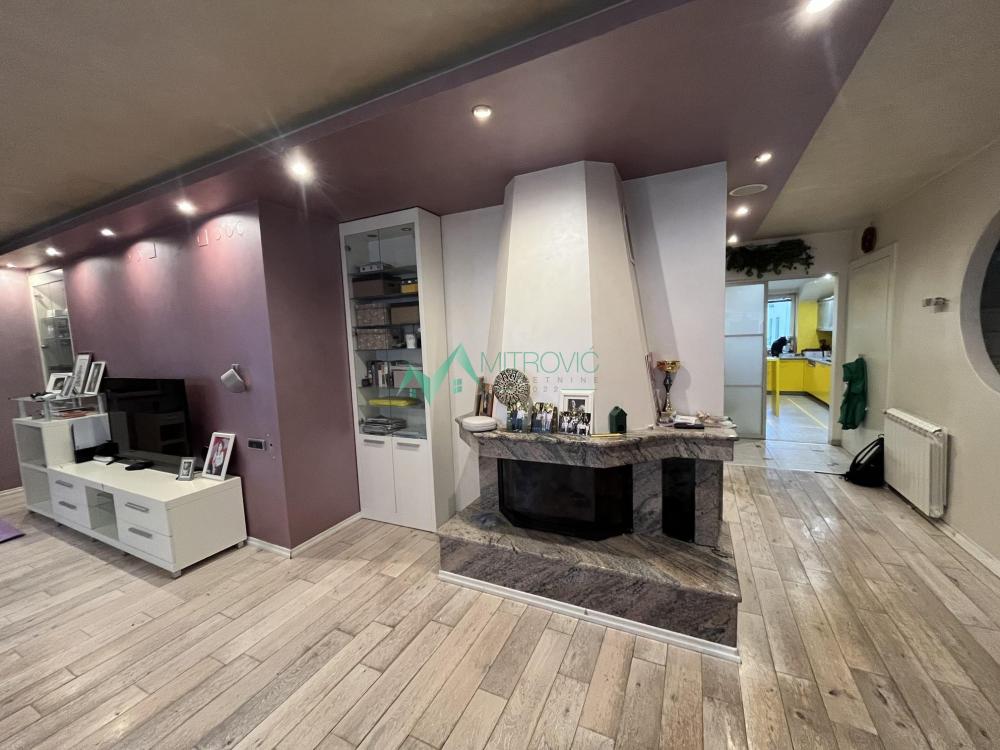 Slika 2 - Novi Sad, Bulevar oslobođenja - Prostran petosoban stan, 174m2 + 20m2 + garaža 