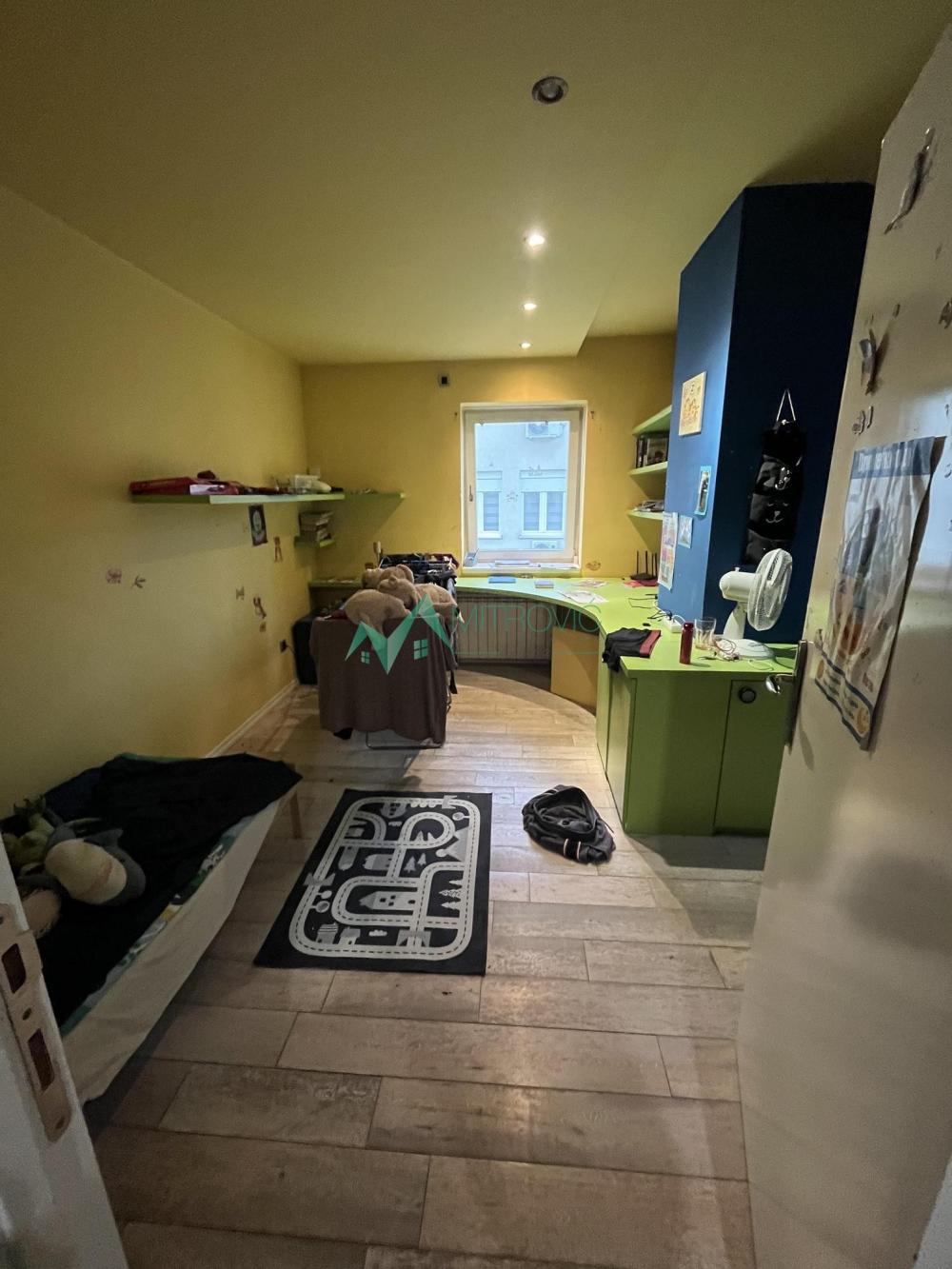 Slika 8 - Novi Sad, Bulevar oslobođenja - Prostran petosoban stan, 174m2 + 20m2 + garaža 