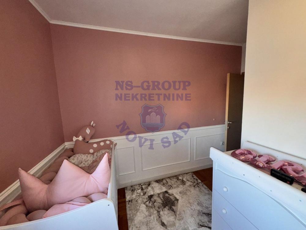 Slika 4 - Fenomenalan sa tri spavaće sobe, veoma svetao i komforan! 91m2