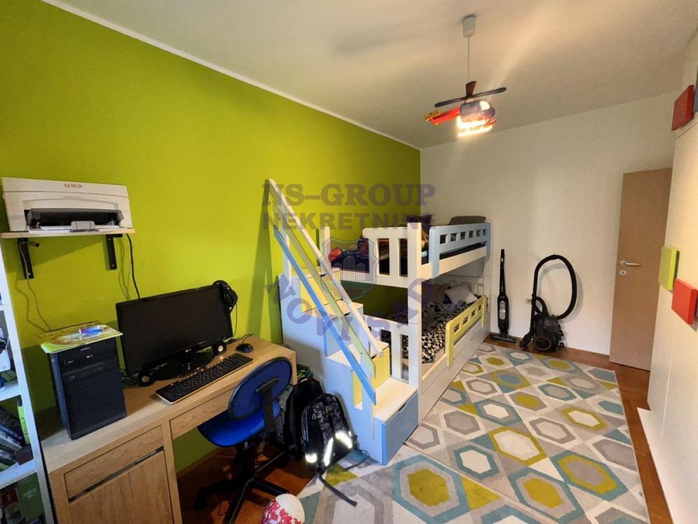 Slika 8 - Fenomenalan sa tri spavaće sobe, veoma svetao i komforan! 91m2