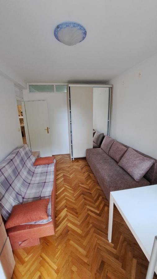 Slika 11 - Troiposoban stan u Ćirpanovoj