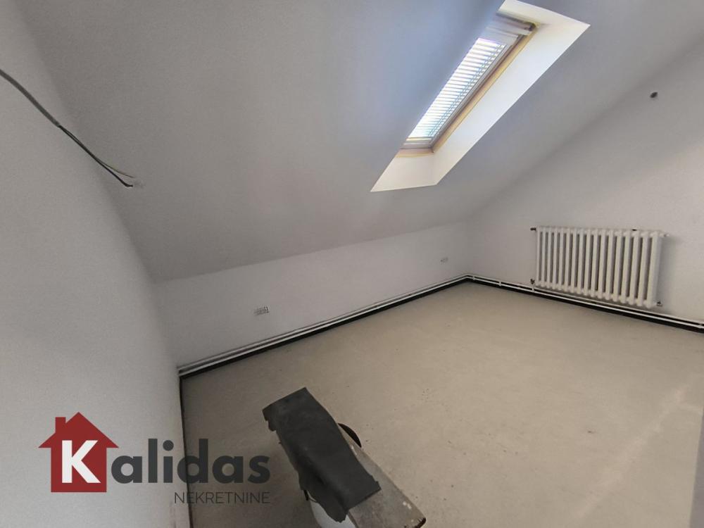 Slika 9 - Stan,NOVI SAD,CENTAR,kv: 105, € 226600, ID: 1007726