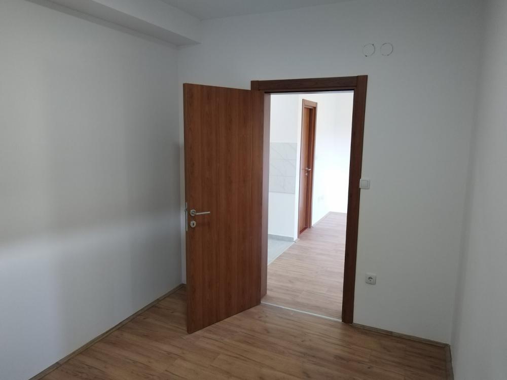 Slika 6 - Stan,NOVI SAD,ADICE,kv: 29.83, € 51500, ID: 1058422