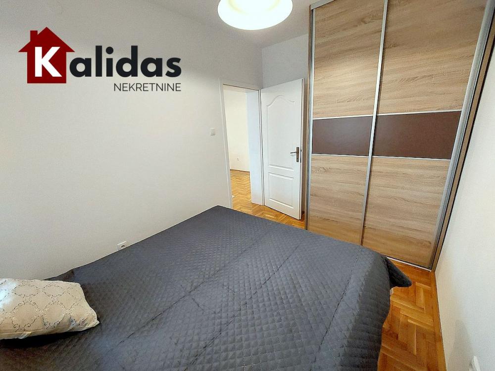 Slika 9 - Stan,NOVI SAD,CENTAR,kv: 39, € 133900, ID: 1007769