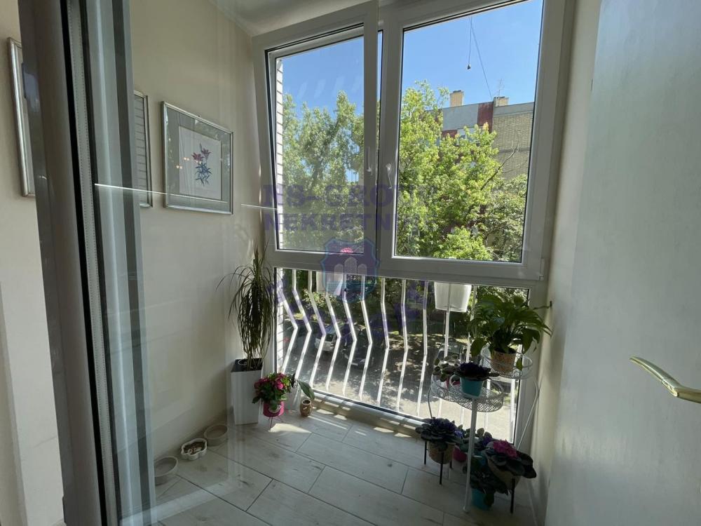 Slika 6 - Svetao i komforan dvosoban stan na Avijaciji - 60m2