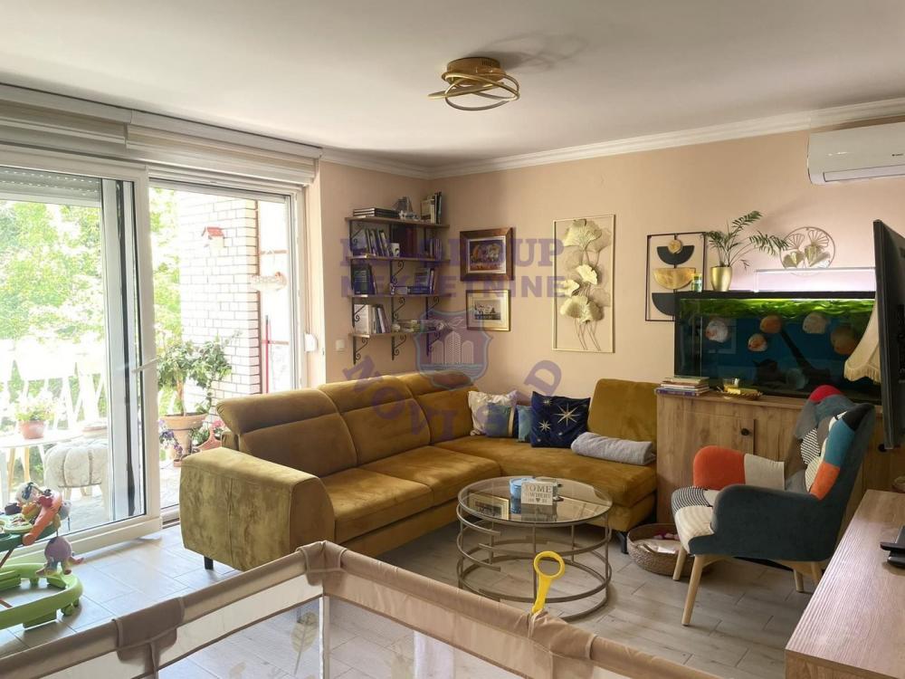 Slika 9 - Svetao i komforan dvosoban stan na Avijaciji - 60m2