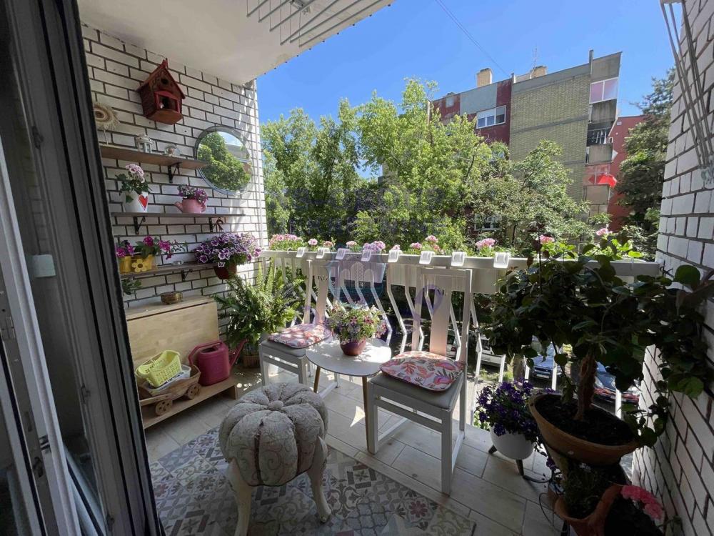 Slika 11 - Svetao i komforan dvosoban stan na Avijaciji - 60m2