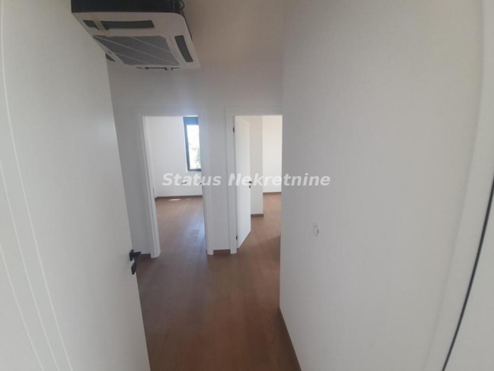 Slika 2 - Severni Telep-Ekskluzivan Veliki Petosoban stan 140 m2 savremeni dom sa visokim standardima sa PM-065/385 8880