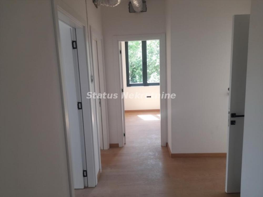 Slika 6 - Severni Telep-Ekskluzivan Veliki Petosoban stan 140 m2 savremeni dom sa visokim standardima sa PM-065/385 8880