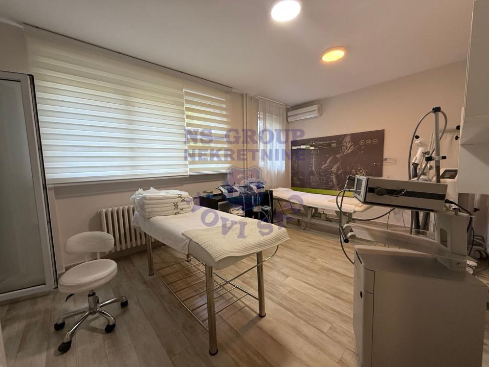 Slika 5 - Jedinstvena nekretnina, visoki partrer, odlično i za poslovni prostor! Centar! š. 548496