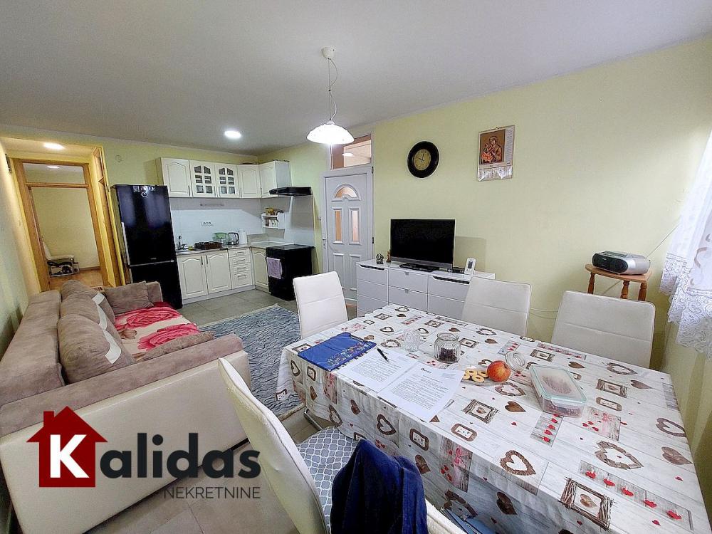 Slika 2 - Stan,NOVI SAD,TELEP,kv: 37, € 72100, ID: 1007802