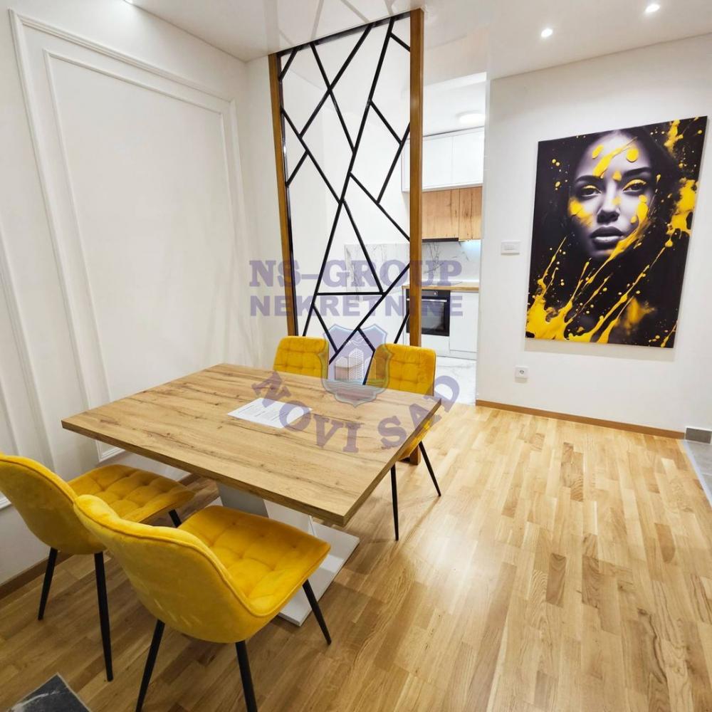 Slika 3 - Dvosoban, 47m2, Avijatičarsko naselje Novi Sad, sa terasom, ima lift