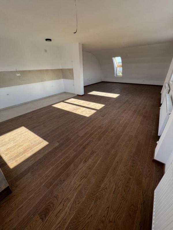 Slika 1 - Nov šestosoban Penthouse na Telepu