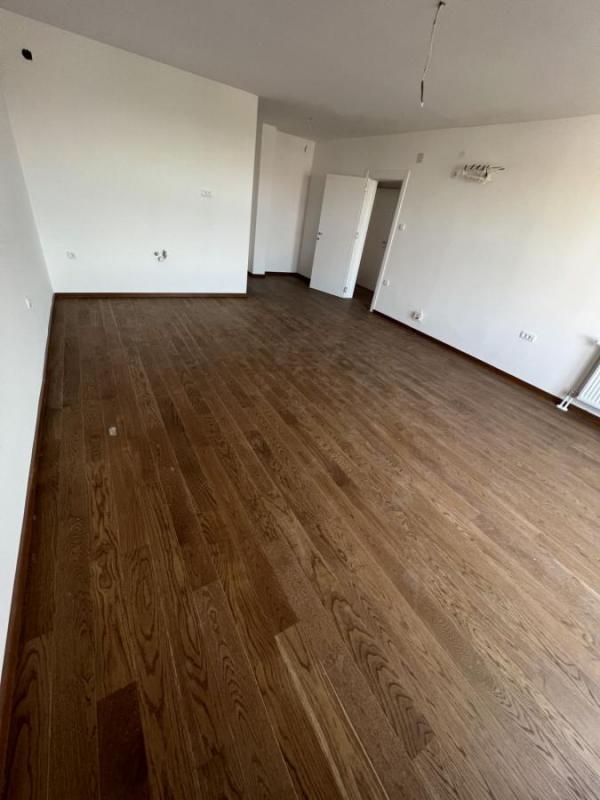 Slika 11 - Nov šestosoban Penthouse na Telepu