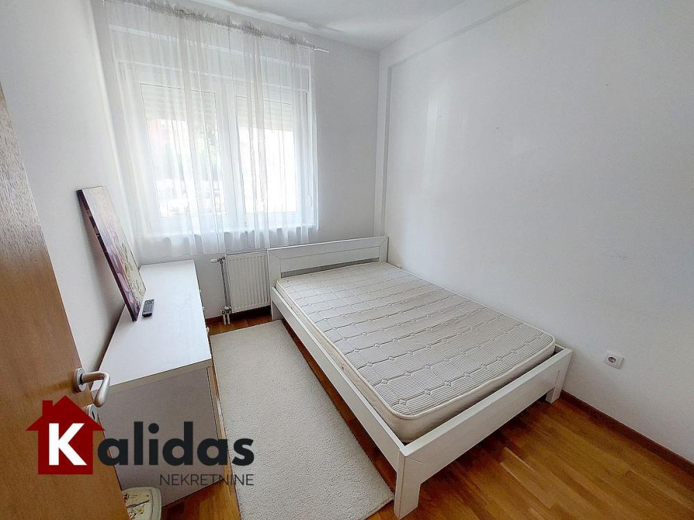 Slika 8 - Stan,NOVI SAD,GRBAVICA,kv: 34, € 128750, ID: 1007790