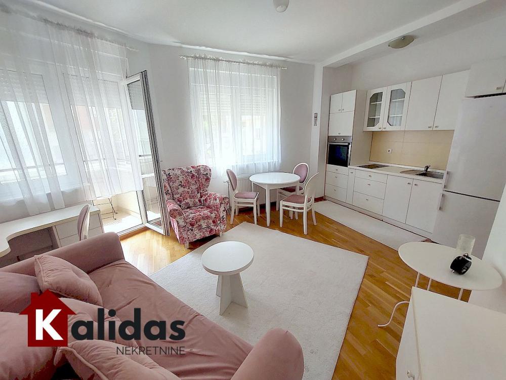 Slika 3 - Stan,NOVI SAD,GRBAVICA,kv: 34, € 128750, ID: 1007790