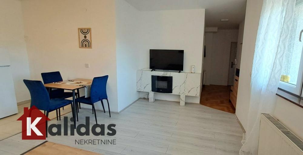 Slika 1 - Stan,NOVI SAD,CENTAR,kv: 56, € 146260, ID: 1007820