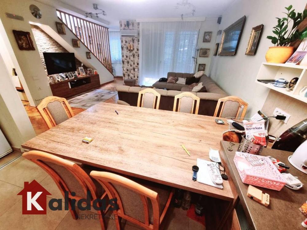 Slika 7 - Stan,NOVI SAD,BULEVAR,kv: 124, € 257500, ID: 1007617