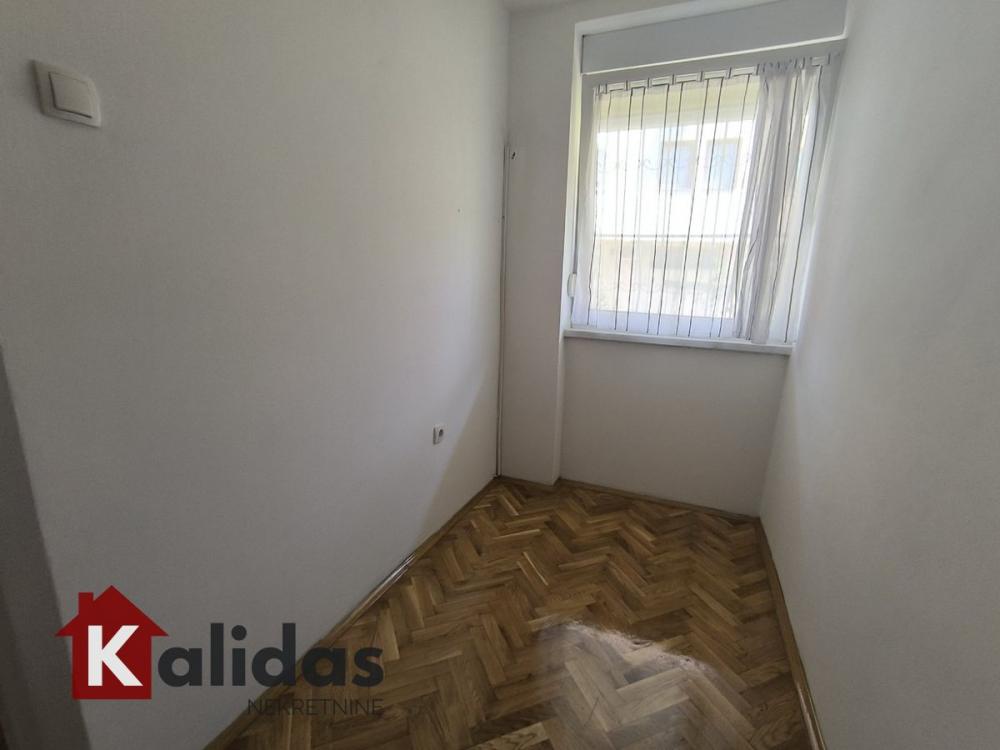 Slika 7 - Stan,NOVI SAD,NOVO NASELJE,kv: 26, € 78000, ID: 1007826